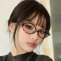 משקפי שמש יוקרתיים לנשים