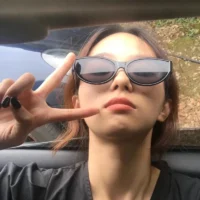 משקפי שמש חתוליים קטנים לנשים